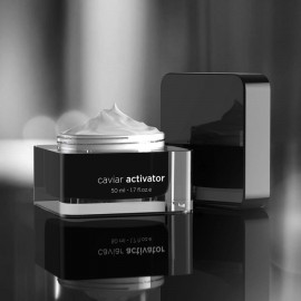 Regeneráló éjszakai krém exkluzív savakkal és revitalizáló kaviárkivonattal - eKSeption Caviar Activator